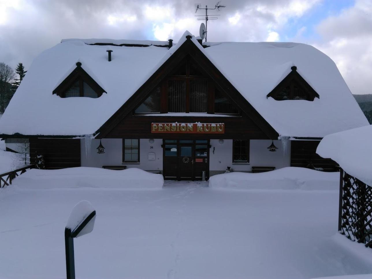 Triluzkovy Pokoj Pension Kubu ชปินด์เลอรูฟ มลิน ภายนอก รูปภาพ