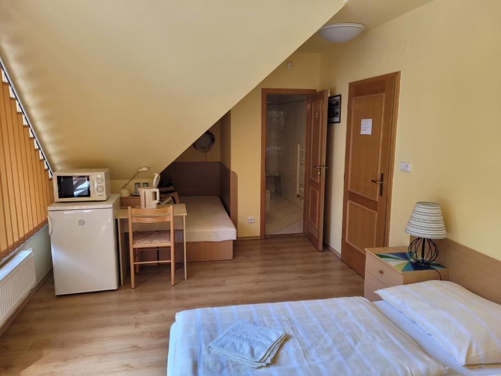 Triluzkovy Pokoj Pension Kubu ชปินด์เลอรูฟ มลิน ภายนอก รูปภาพ